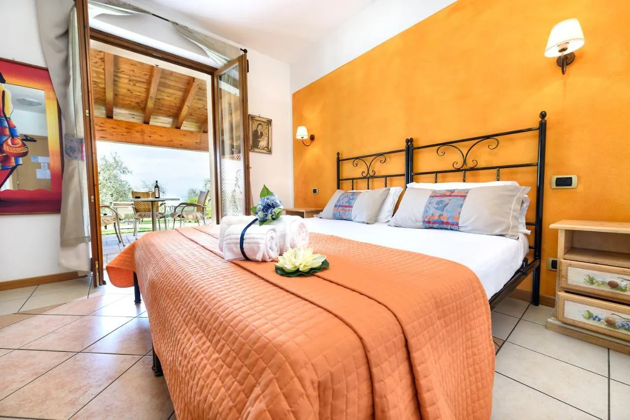 Farm stay Agriturismo Costadoro Bardolino Italy