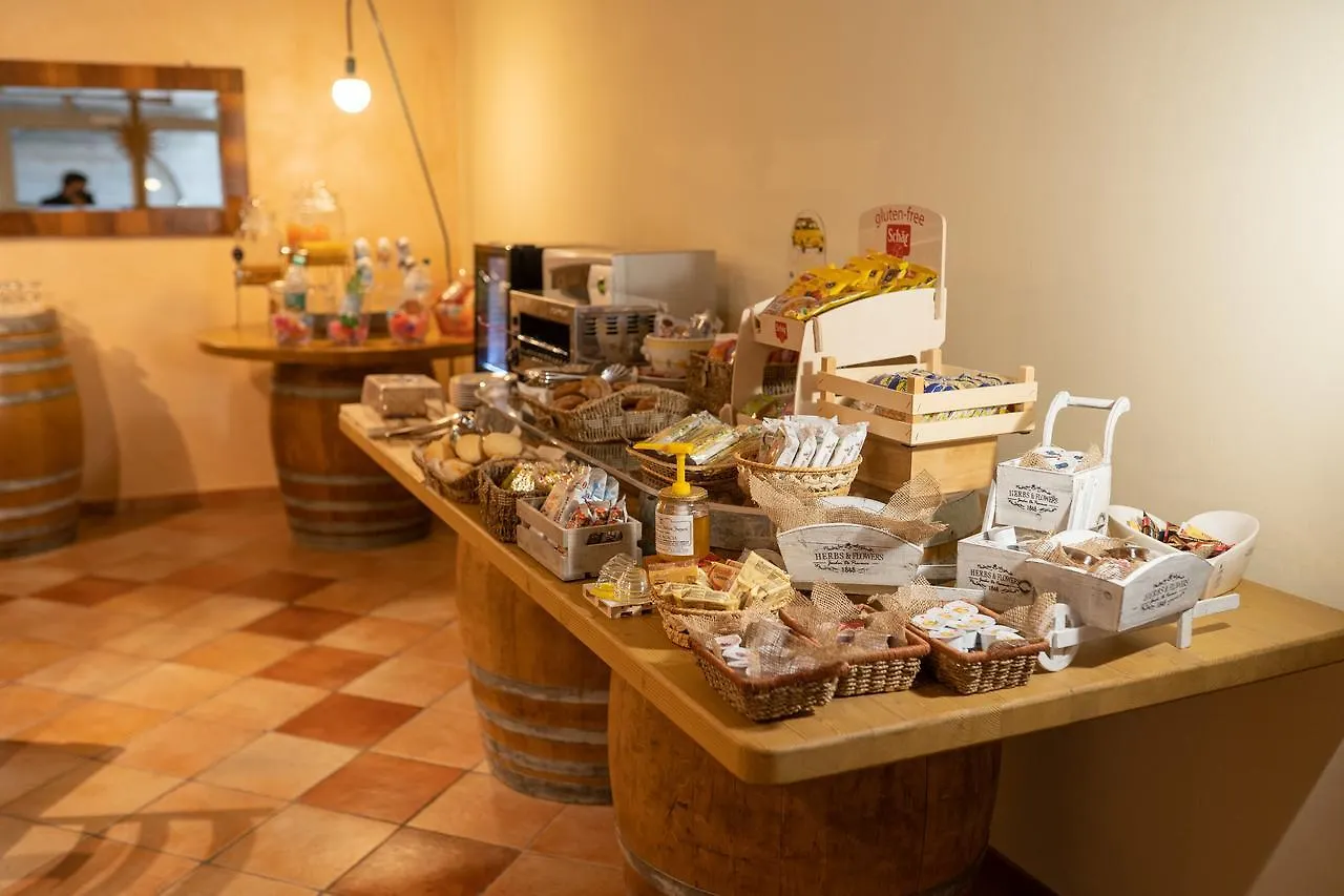 Farm stay Agriturismo Costadoro Bardolino Italy